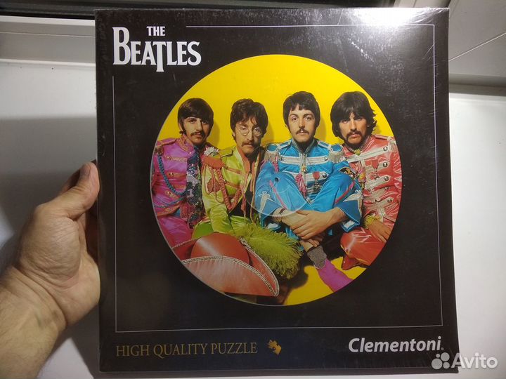 Beatles.Пазл в форме виниловой пластинки. 212 эл