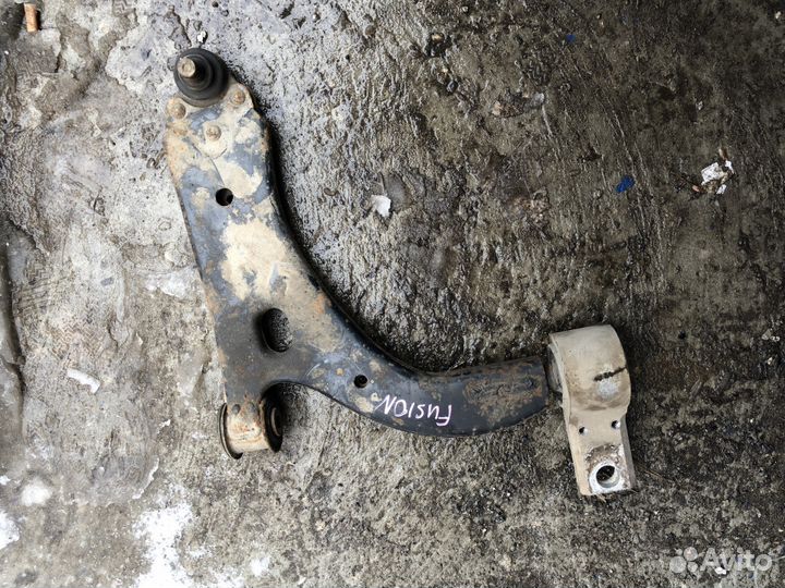 Рычаг передний правый Ford Fusion