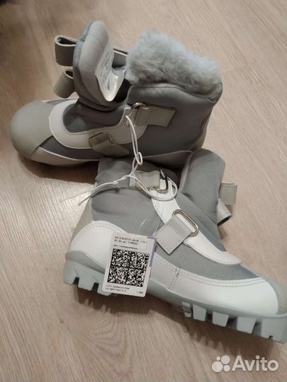 Ботинки на липучках с тёплым носком