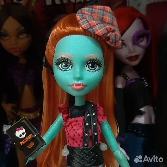 Кукла Монстер Хай Лорна Макнесси