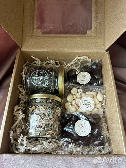 Подарочные боксы/наборы 4 варианта