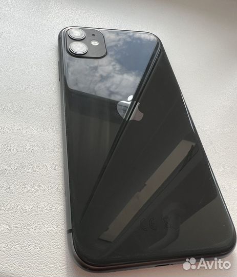 iPhone 11, 64 ГБ