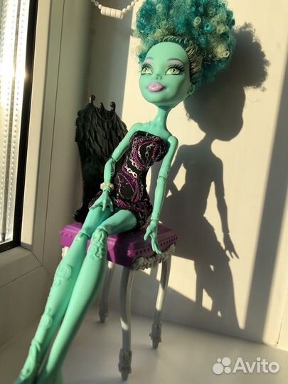 Кукла Монстер Хай Ханни свомп