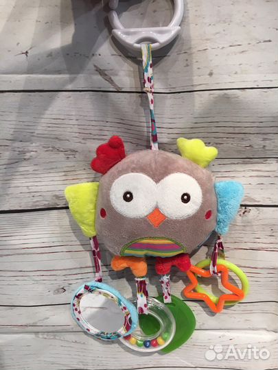 Развивающие игрушки-подвески, погремушки
