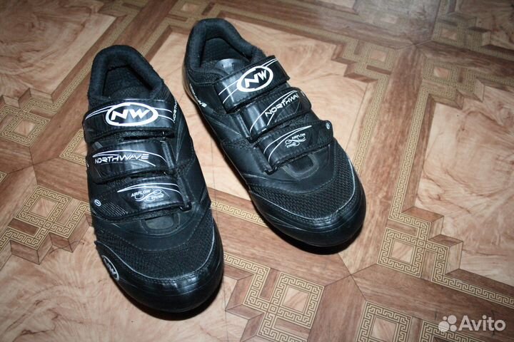 Велотуфли Northwave 42 + шипы Shimano