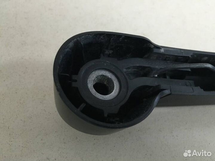 Поводок стеклоочистителя задний Volkswagen Taos 20