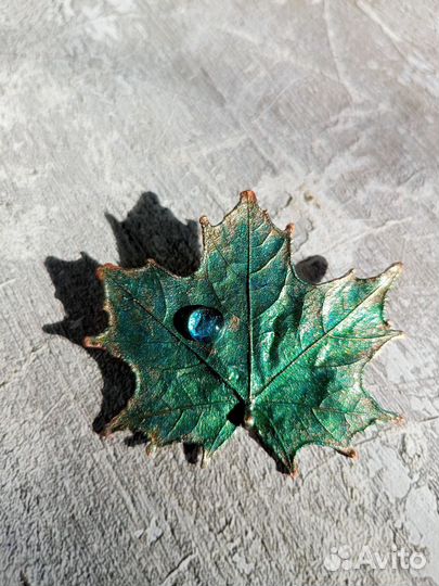 Комплект украшений из меди. Сережки и брошь