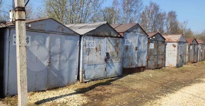 Гараж, > 30 м²