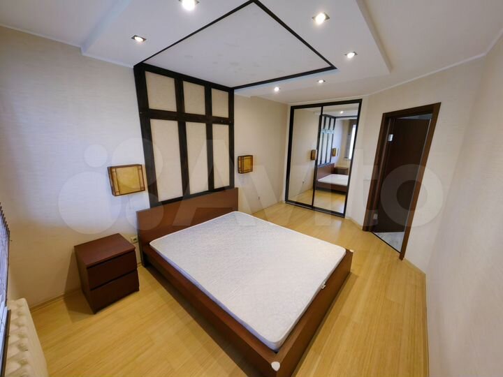 3-к. квартира, 80 м², 4/10 эт.