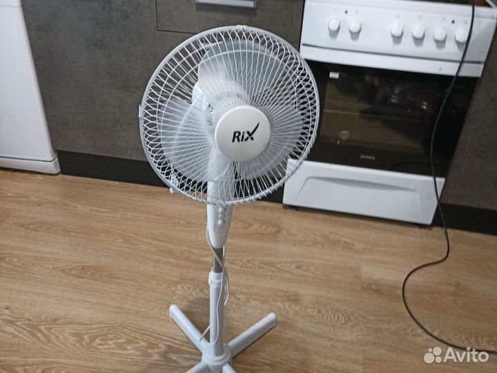 Rix вентилятор напольный