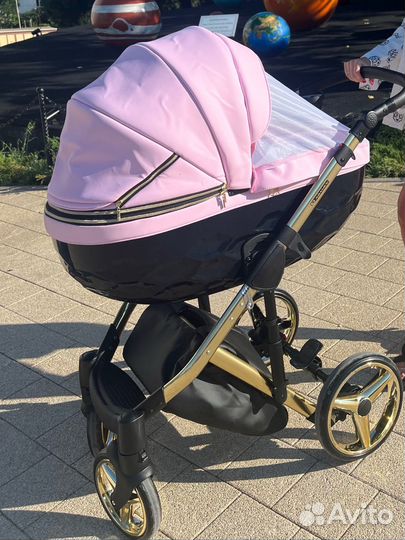 Детская коляска 3 в 1