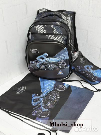 Рюкзак школьный для мальчика 3в1