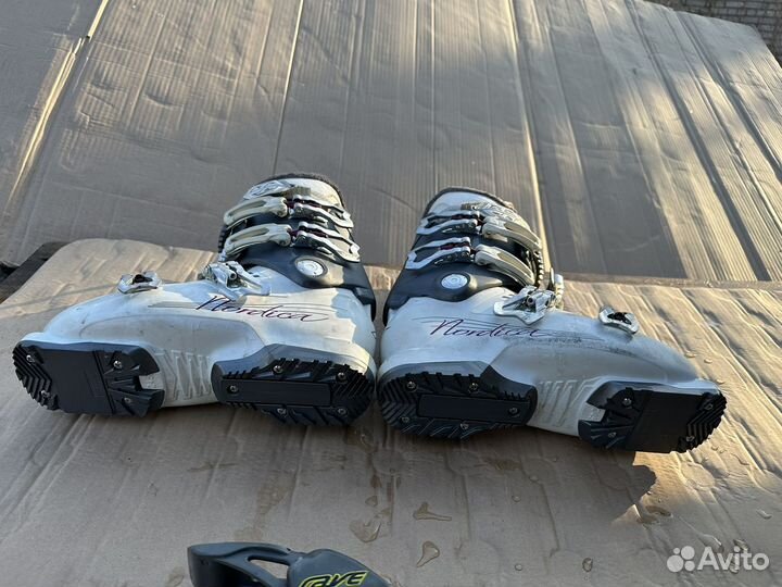 Горнолыжные ботинки