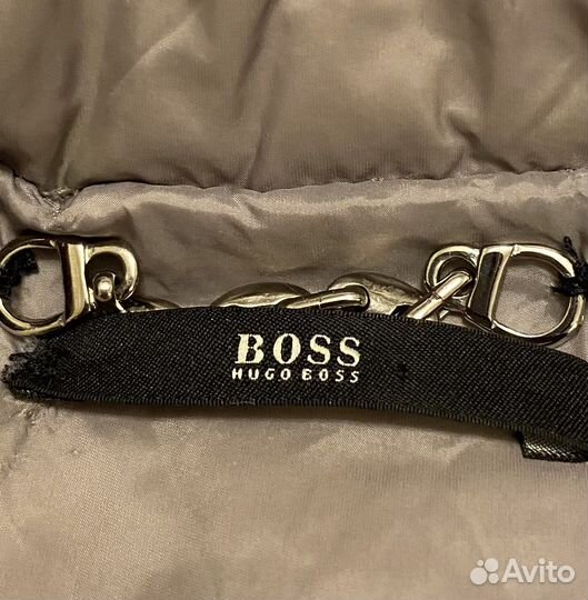 Легкий пуховик Hugo Boss 44-46 рр, пух перо, ориг