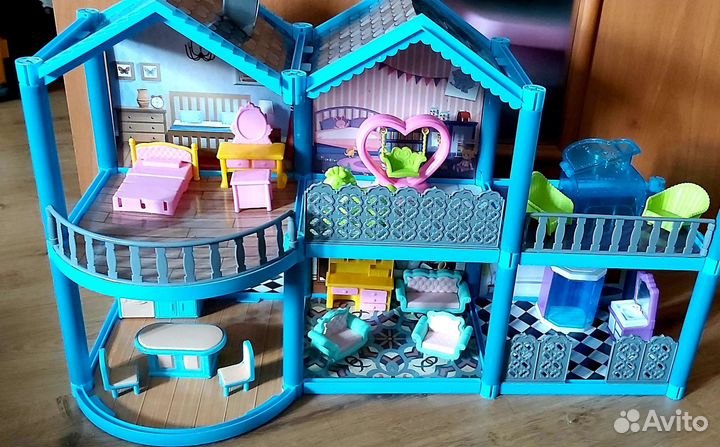 Домик кукольный