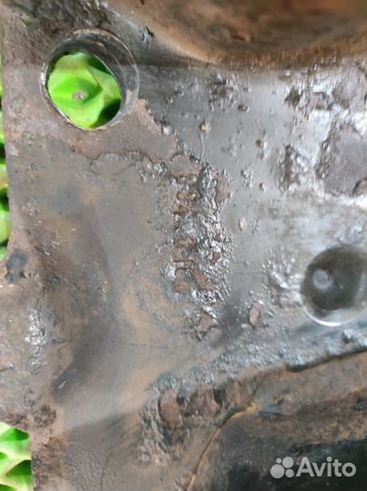 Кронштейн задней балки Renault Megane 2