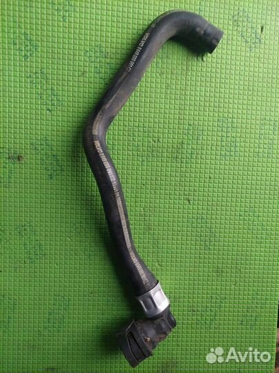 Патрубок Volvo XC90 1