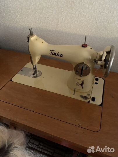 Швейная машина Тиккакоски винтаж 1953 года