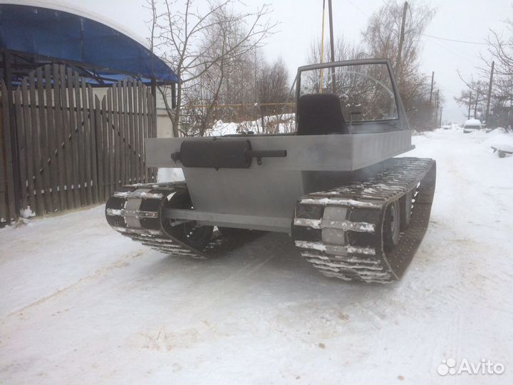 Гусеничный вездеход плавающий