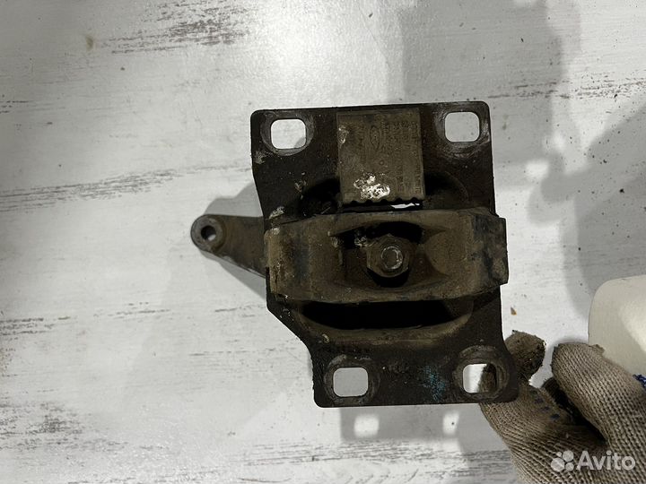 Опора МКПП ford focus 1