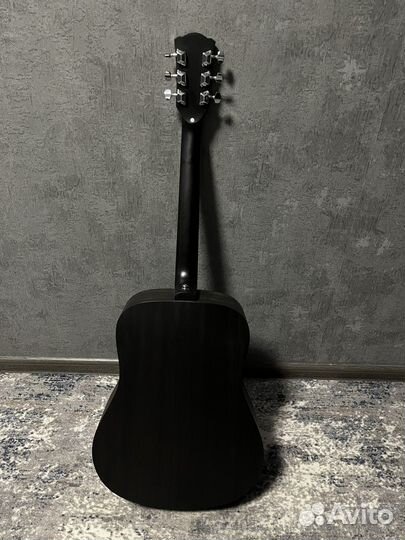 Гитара новая
