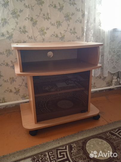 Тумба под телевизор