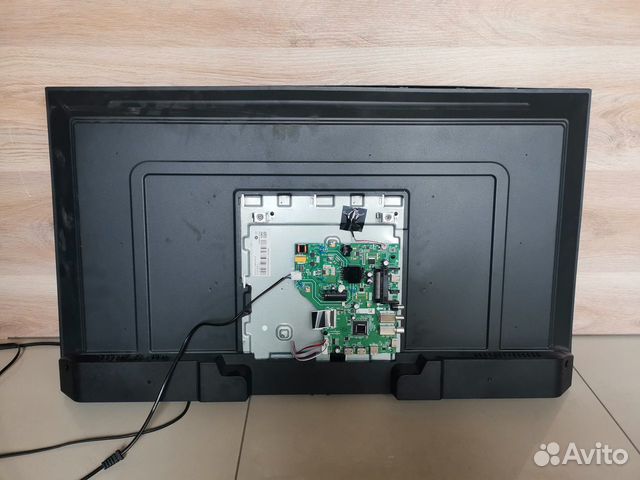 Телевизор Hyundai H-led40et4100 (По запчастям)