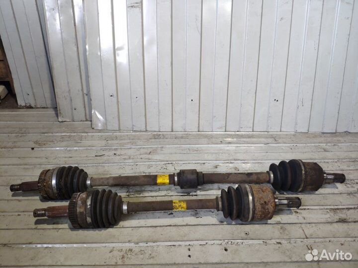 Полуось привод шрус передний Hyundai Tucson Bh/Jm