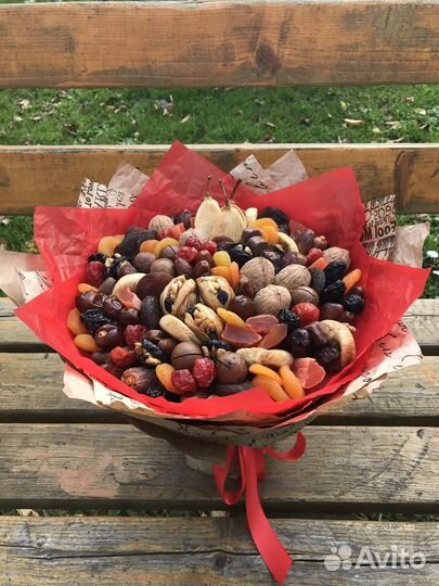 Букеты из сухофруктов и орехов