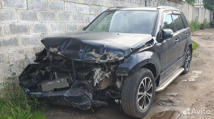 Suzuki Grand Vitara 2.4 AT, 2008, битый, 200 000 км
