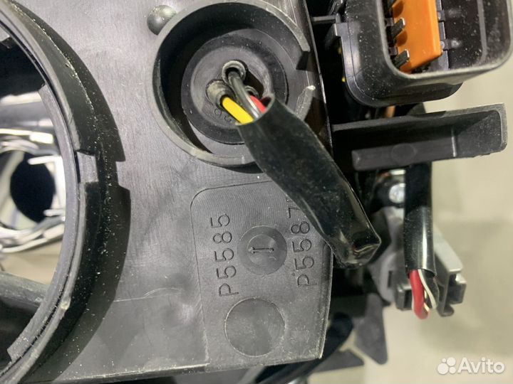 Фара Mitsubishi Outlander Xl 2006-2009 8301B241