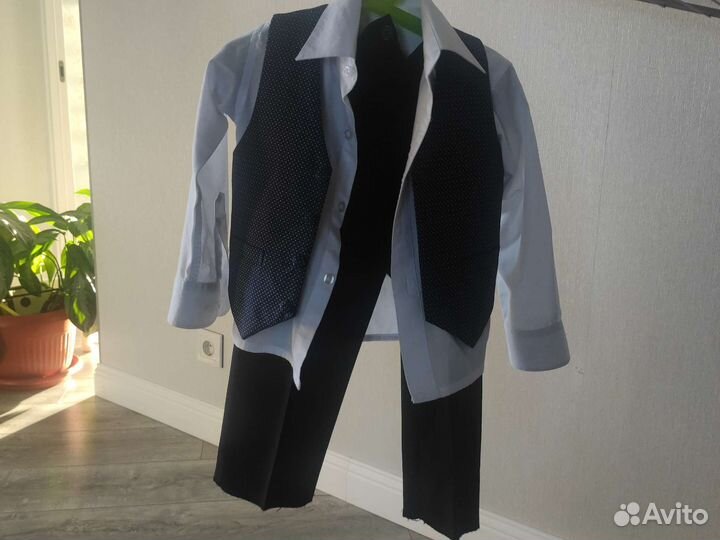 Костюм на мальчика классический 104