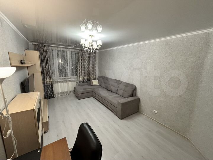 2-к. квартира, 64 м², 8/11 эт.