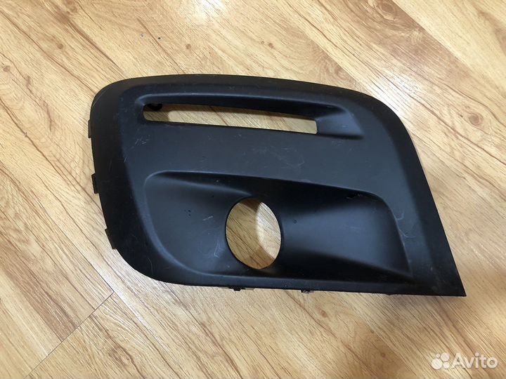 Накладка на птф правая Peugeot Partner