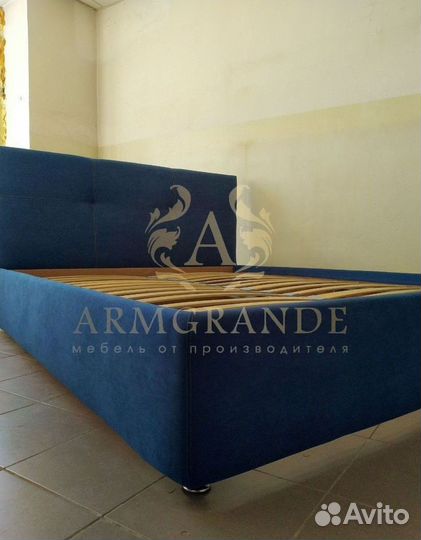 Кровать с мягким изголовьем на заказ