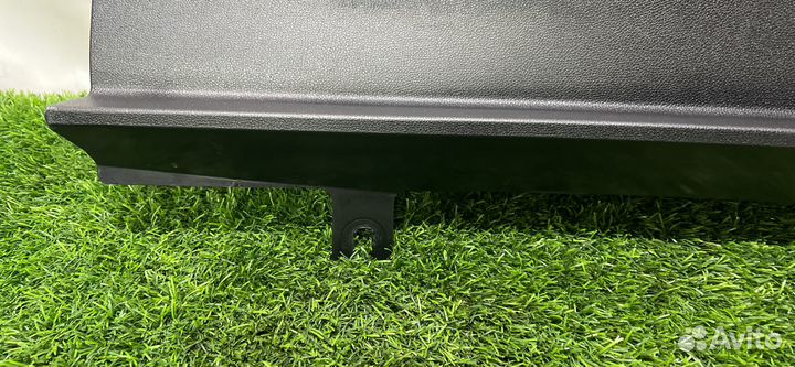 Обшивка отсека багажника нижняя Mercedes-Benz