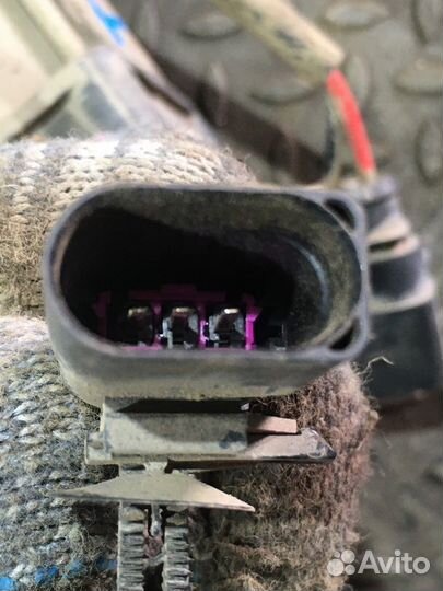 Компрессор подвески (Volkswagen Touareg)