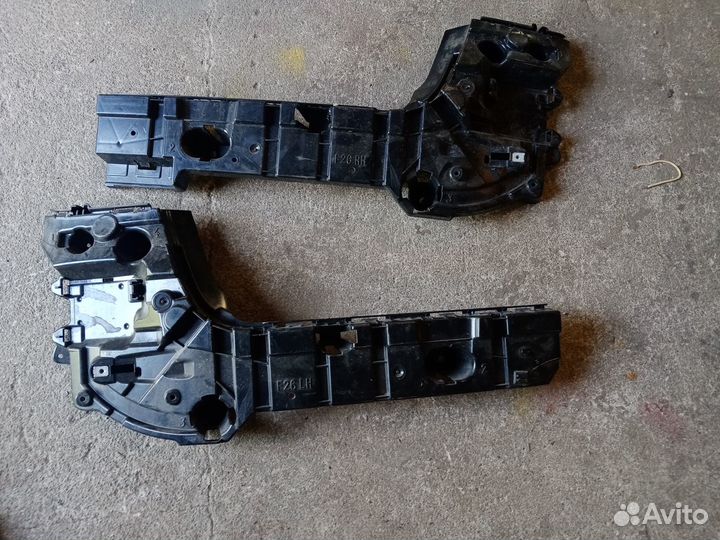 Кронштейн заднего бампера на бмв Х4 F26 2015г