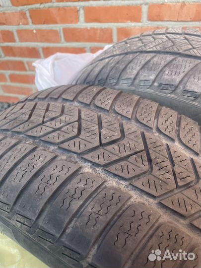 Pirelli Winter Sottozero 3 225/45 R18 H