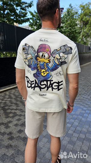 Футболка с принтом бежевая