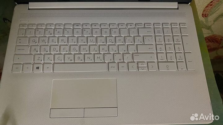 Hp laptop 15-db05 11 ur