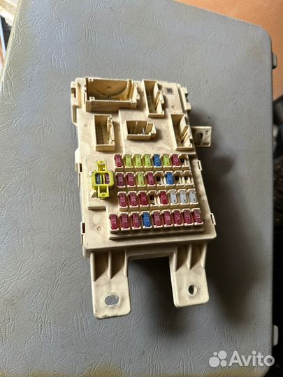 Блок предохранителей Hyundai GrandStarex