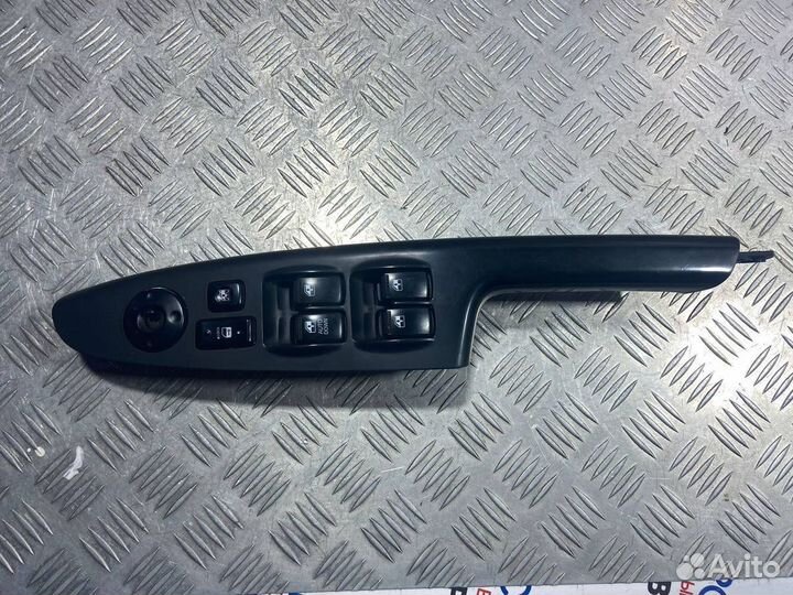 Блок управления стеклоподъемниками Kia Rio (JB) II