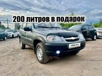 Chevrolet Niva 1.7 MT, 2011, 77 000 км, с пробегом, цена 555 000 руб.