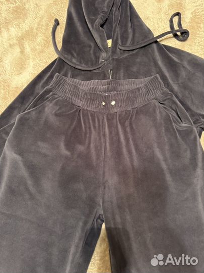 Спортивный костюм из велюра