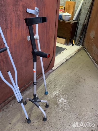 Костыли и ходунки