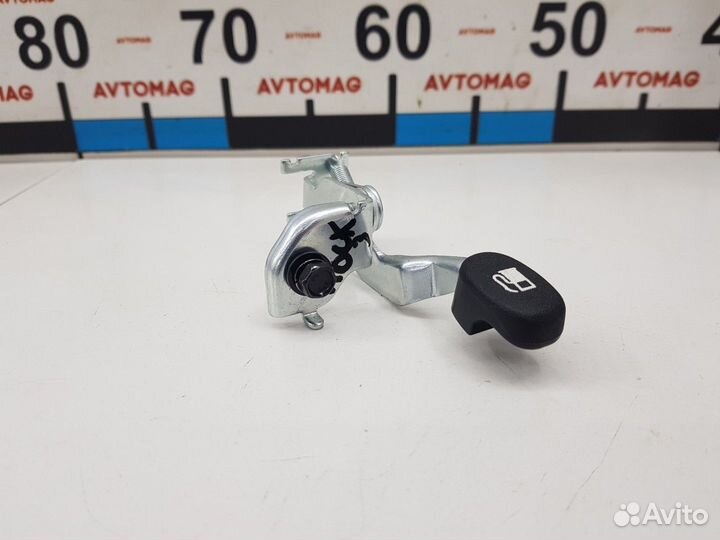 Ручка открывания лючка бензобака (Москвич 3)