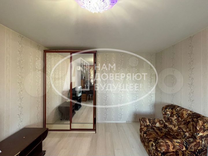 2-к. квартира, 49 м², 5/10 эт.