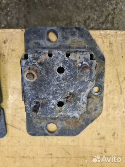 Крепление бампера заднее Nissan Murano Z51 VQ35DE