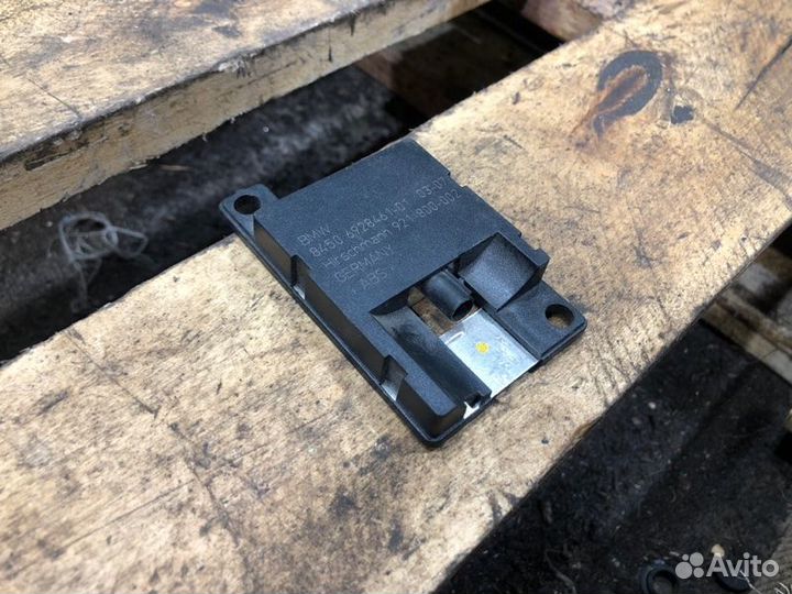 Антенна Bmw 5 E60 N52B30 2005